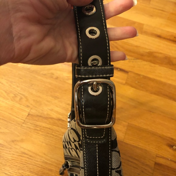 AUTHENTIC COACH 9362 Signature C Black Bag - Picture 7 of 7